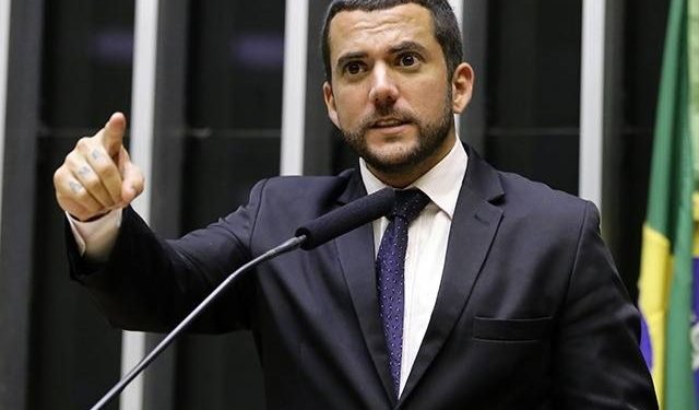 Mais um pedido de impeachment contra Lula é protocolado