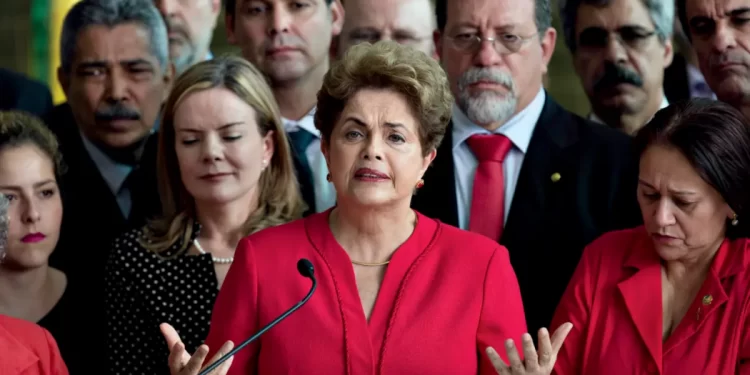 Dilma não devolveu itens do acervo pessoal nem pagou pelos objetos, aponta TCU