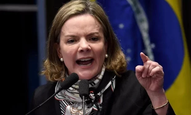 Gleisi: ‘Campos Neto tinha de ter vergonha na cara, pegar o boné e ir embora’