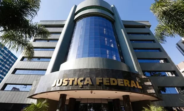 Juíza mantém na Justiça Federal investigação do plano do PCC contra Moro