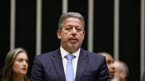 Lira diz que quarentena prevista na Lei das Estatais é ‘absurda’