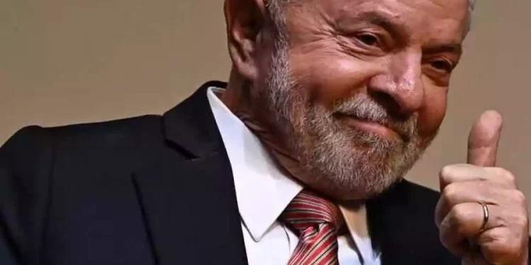 ‘Livros de economia estão superados’, diz Lula ao criticar âncora fiscal