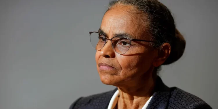 Governo Lula estuda decretar emergência climática permanente em mil cidades