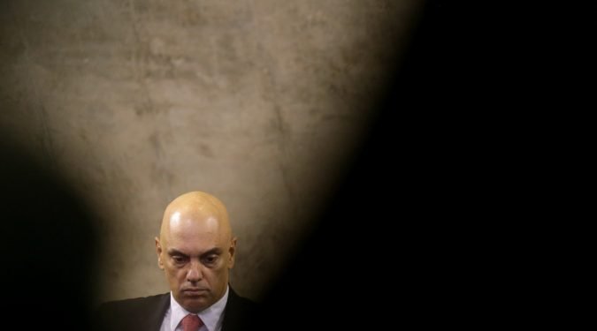 Moraes defende que redes sociais sejam consideradas empresas de comunicação e responsabilizadas
