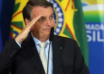 Bolsonaro esclarece denúncia sobre joias