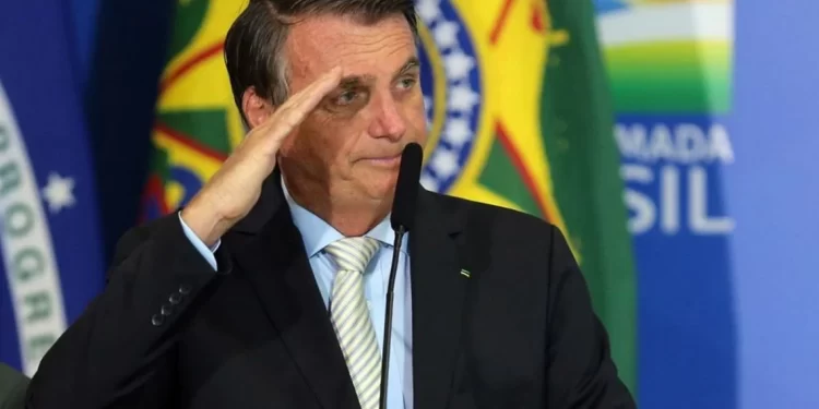 Bolsonaro esclarece denúncia sobre joias