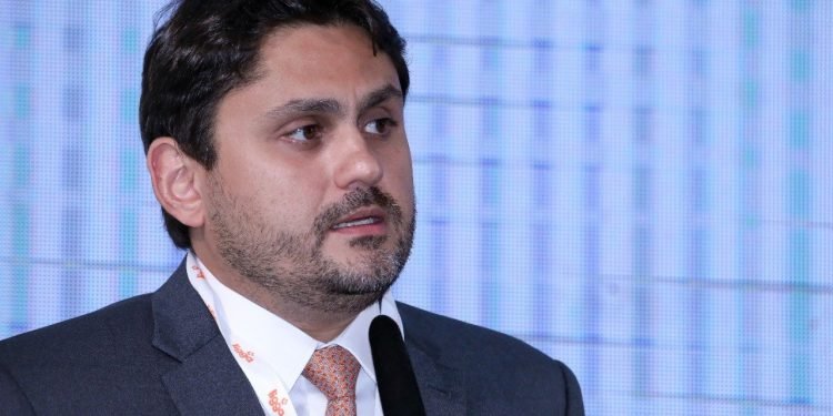 União Brasil critica PT e defende permanência de ministro das Comunicações