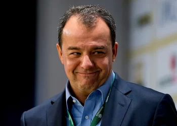 Cabral cria perfil no Instagram, cita fé e importância da Bíblia