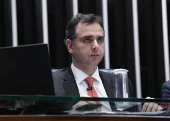 Rodrigo Pacheco marca, enfim, leitura da CPMI do 8 de janeiro
