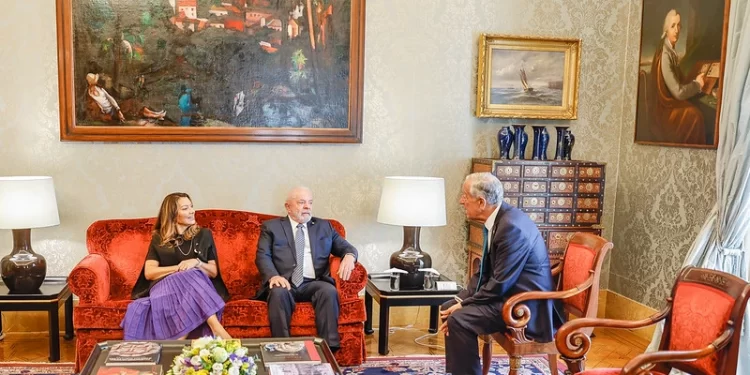 Gilmar Mendes participa de jantar oferecido a Lula em Lisboa