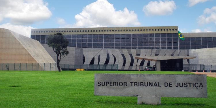 STJ decide a favor do governo em ação que pode render R$ 90 bi