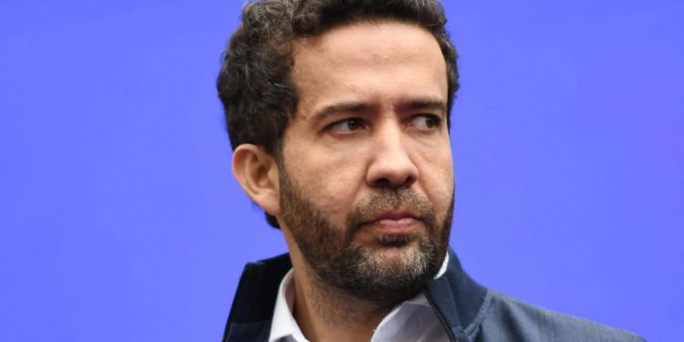 Janones faz piada homofóbica após ser condenado na Justiça