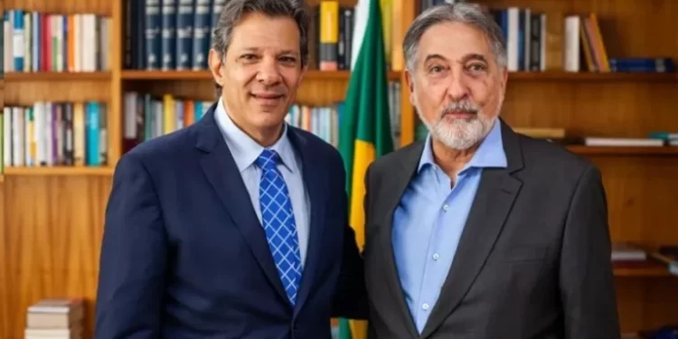 Ex-governador de MG é nomeado para estatal ligada à Fazenda