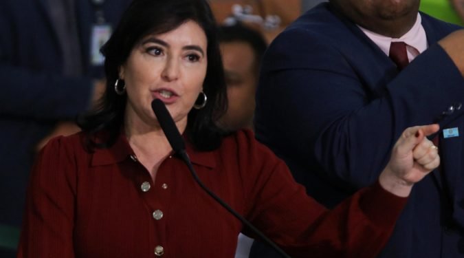 Tebet diz que arcabouço fiscal é ‘bala de bronze’ do governo e reforma tributária é a ‘bala de prata’