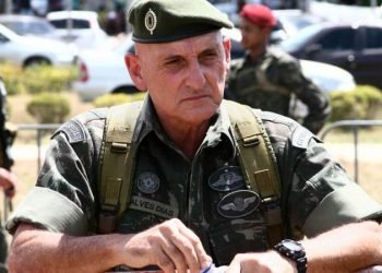 Gonçalves Dias alega motivos de saúde e falta em audiência na Câmara; veja atestado médico