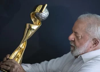 Reprovação a Lula no começo do governo é a maior de seus três mandatos, diz Datafolha