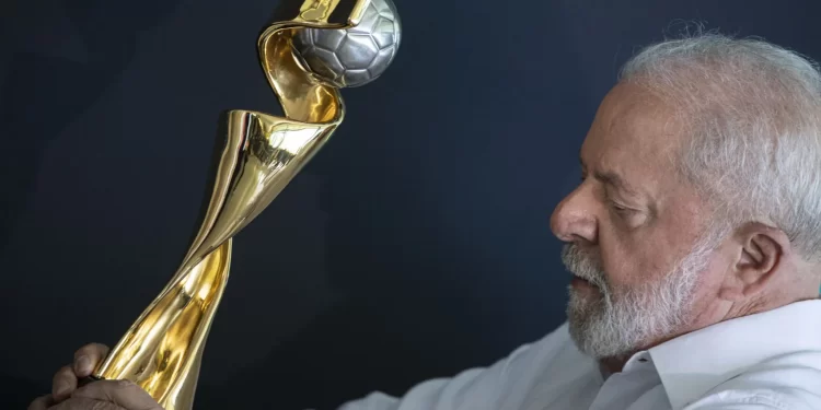 Reprovação a Lula no começo do governo é a maior de seus três mandatos, diz Datafolha