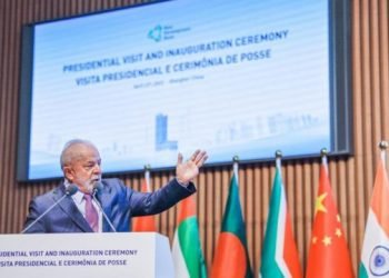 Na China, Lula afirma ser ‘contra’ o dólar