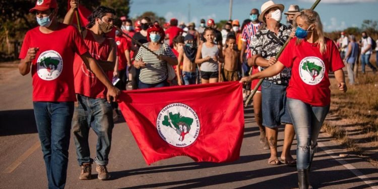 Stédile anuncia protestos e invasões do MST por todo o Brasil