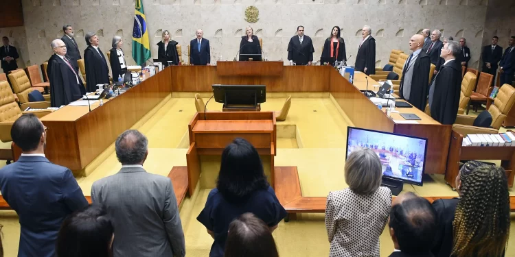 Estadão: “STF parece perdido na compreensão de seu papel”