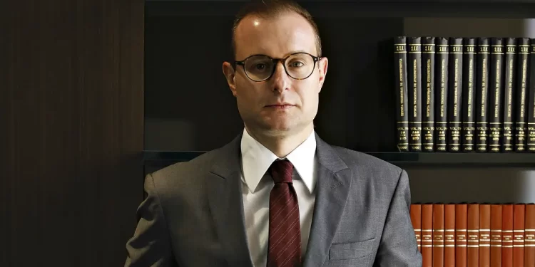 STF ‘burla’ regimento para beneficiar Zanin