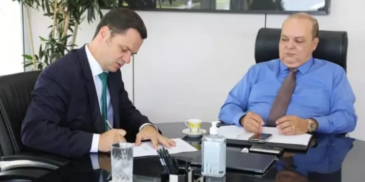 Estadão: ‘Não cabe ao STF regular redes sociais’