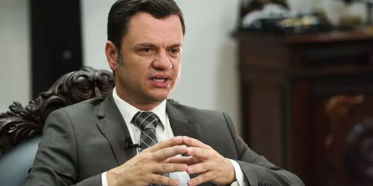 Moraes manda soltar Anderson Torres da prisão