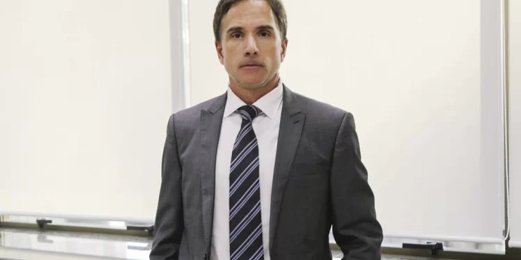 Conselho do TRF-4 afasta juiz da Lava Jato