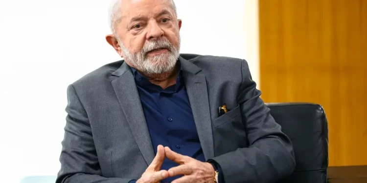 Governo Lula usa Zé Gotinha para atacar Bolsonaro