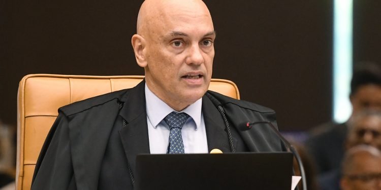 Estadão pede cassação de ato de Moraes contra big techs: ‘Não é juiz do debate público’
