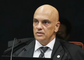 Moraes manda Telegram apagar mensagem contra PL 2630