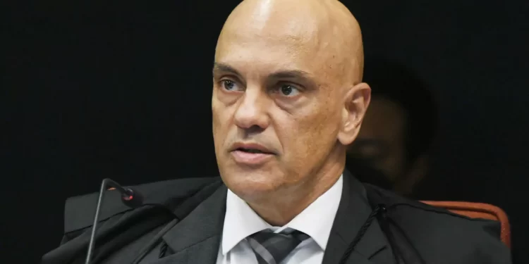 Moraes manda Telegram apagar mensagem contra PL 2630