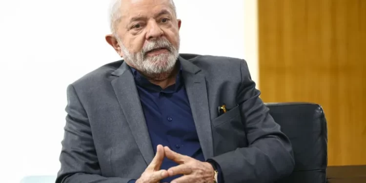 Viagem de Lula à China custou R$ 6,6 milhões aos pagadores de impostos