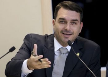 Tribunal arquiva investigação contra Flávio Bolsonaro