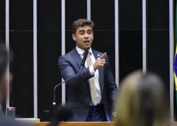Nikolas Ferreira: “Chega de aturar deboche de comunista”