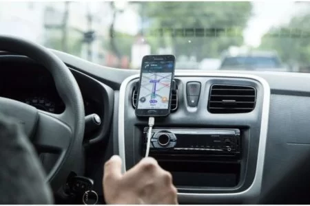 STF anula decisão que reconheceu vínculo de motorista de aplicativo