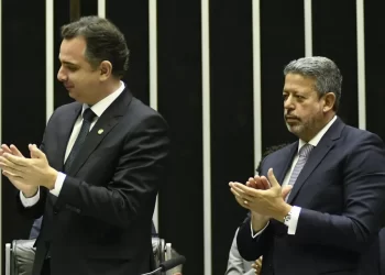 Barroso pede explicações a Lira e Pacheco sobre exclusão do Novo na CPMI