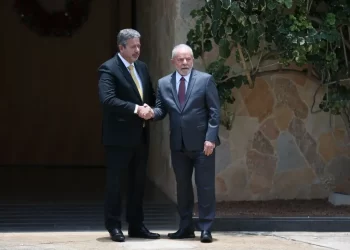 Lula libera quase R$ 10 bi para tentar aprovar o Projeto da Censura