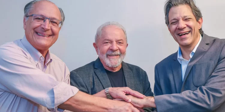 Haddad recua e muda programa para baratear carros