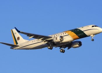 Ministros de Lula aproveitam aviões da FAB para passar fim de semana em casa