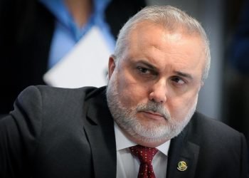 Presidente da Petrobras manda abrir investigação sobre vazamento de informações