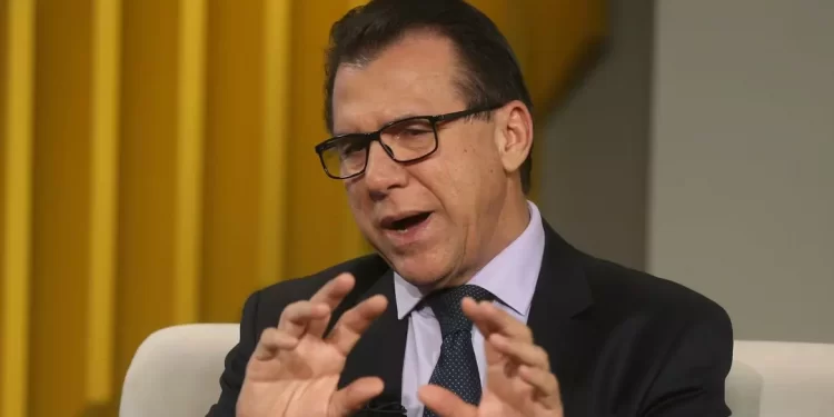 Ministro de Lula se autonomeia para conselho com salário de até R$ 28,6 mil