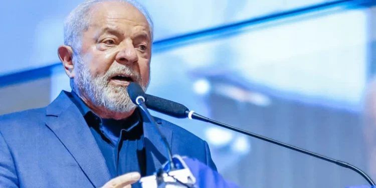 No Foro de São Paulo, Lula diz o que pensa sobre costumes, família e patriotismo