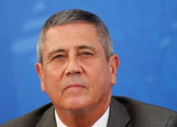 TSE forma maioria para livrar Braga Netto da inelegibilidade