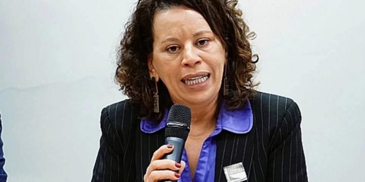 Lula nomeia ex-advogada de Dilma Rousseff ministra substituta do TSE