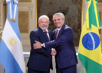 Brasil pede para o FMI refinanciar dívida da Argentina