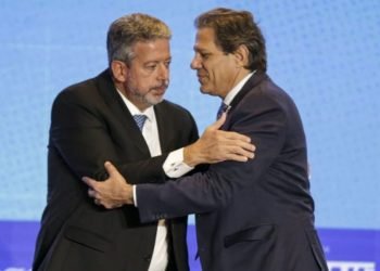 Fernando Haddad comemora aprovação da reforma tributária: ‘Valeu lutar’