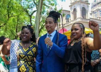 Deputados negros do RS querem mudar hino do estado: “Racismo”