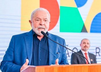 Pessoas são presas porque roubaram um pãozinho, diz Lula