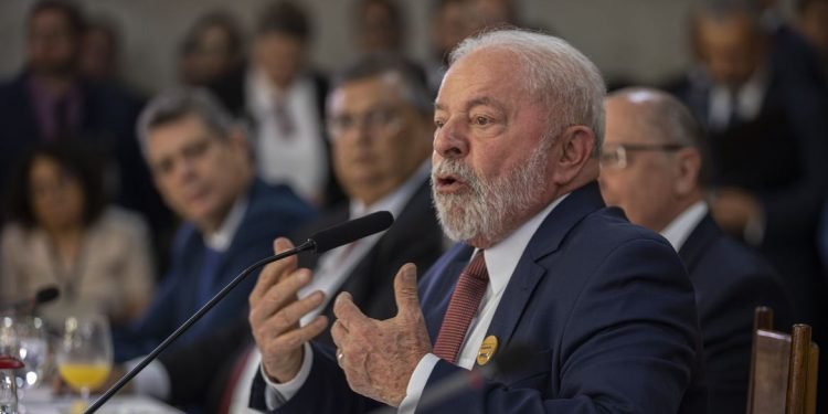 Lula quer até 40 anos de prisão para ameaça à vida de ministros do STF, presidente e chefes de Senado e Câmara